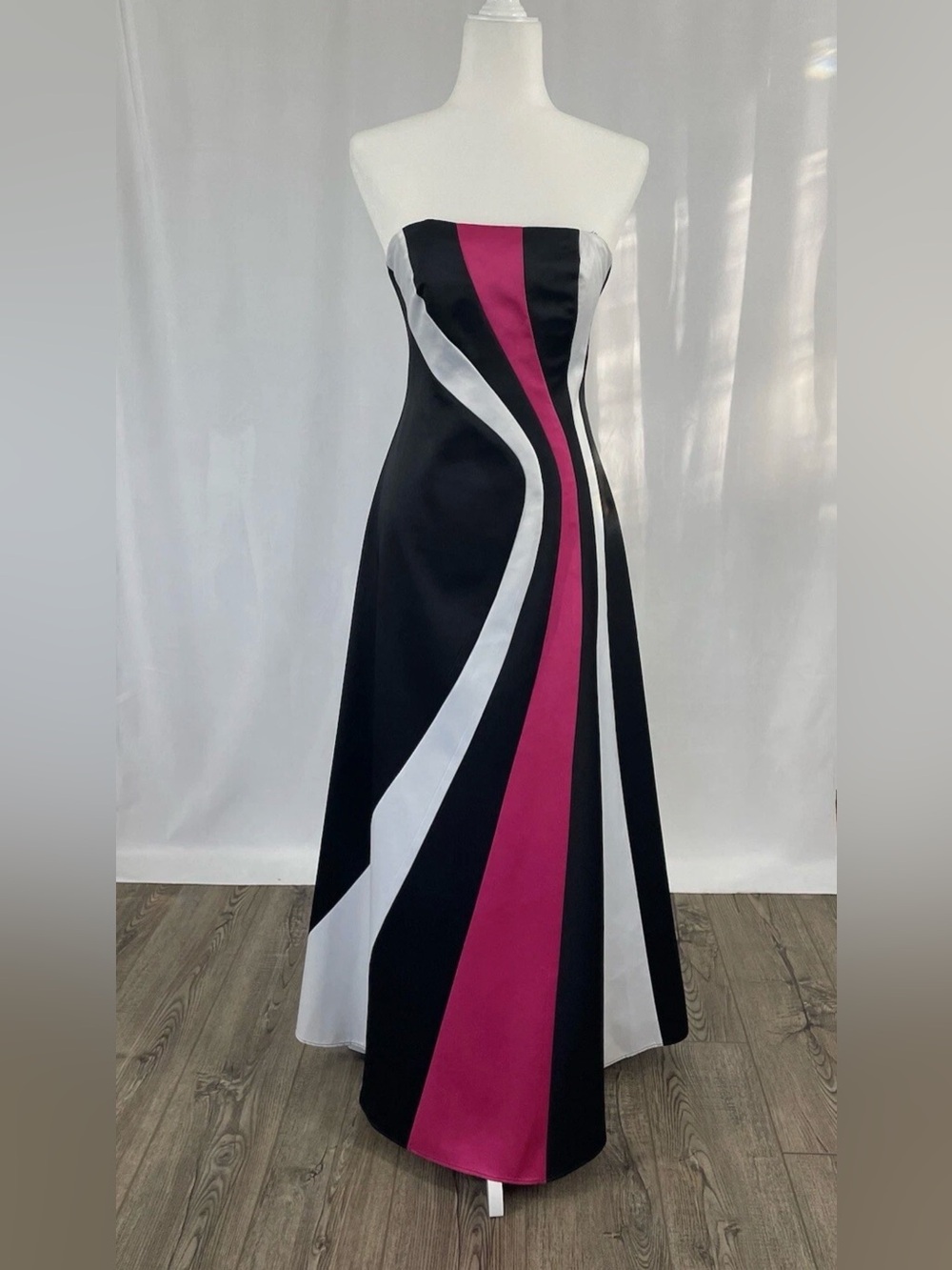 Vtg Morgan & Co. Strapless Black, White & Fuchsia Panel Maxi Formal Gown